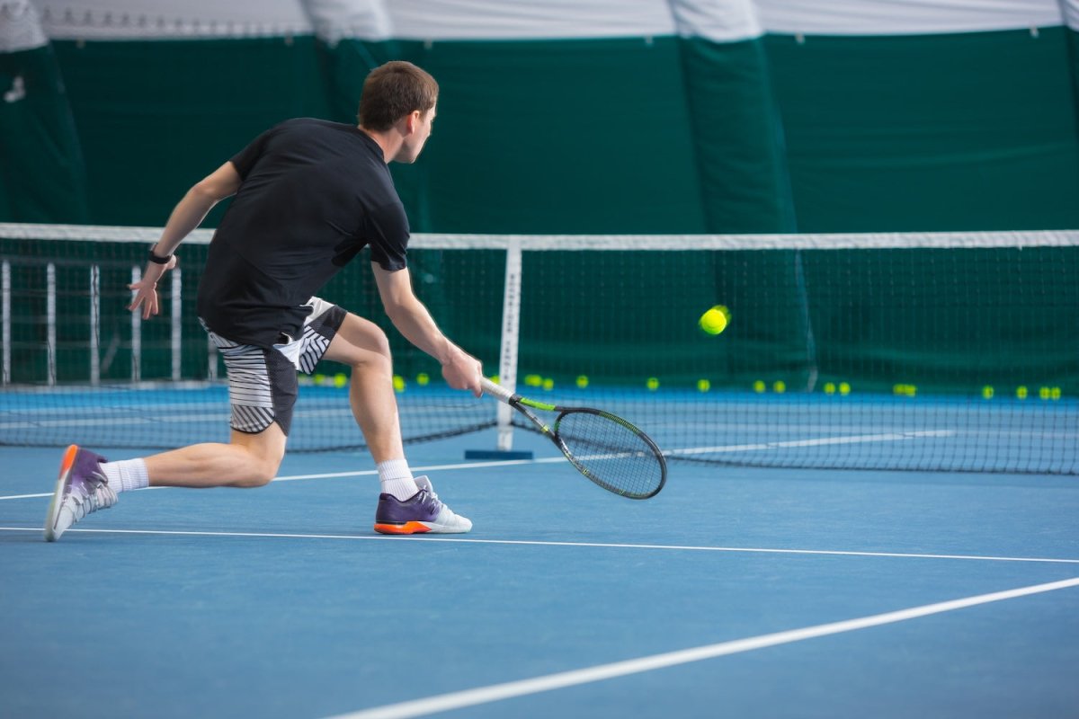 Best Tennis Rackets for Volleys 2024 – Expert Picks - Racquet Point