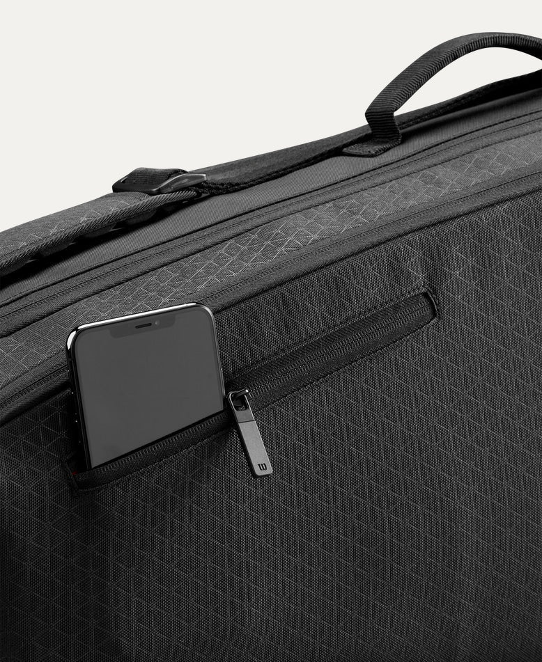 Wilson Clash V3 Super Tour 3 Pack Tennis Bag - Racquet Point