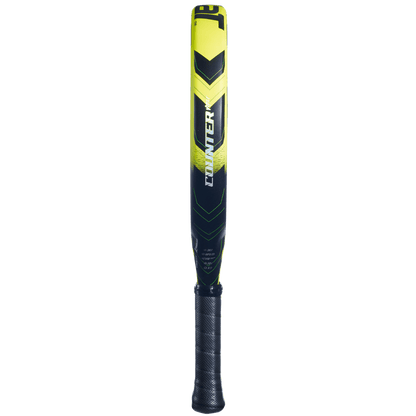 A padel racket with explosive power and a massive sweet spot.