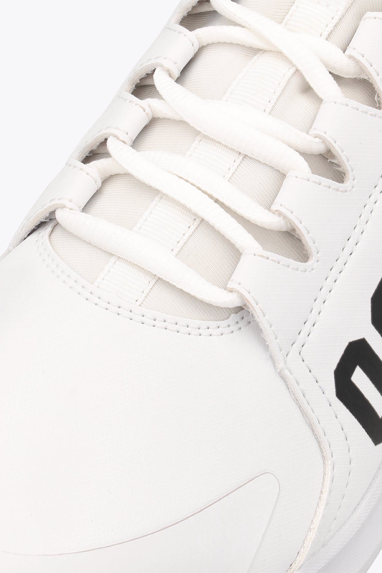 Osaka Furo Court Shoes - White