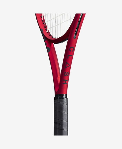 The lightest adult racket: Wilson Clash 100UL v2 Tennis Racket