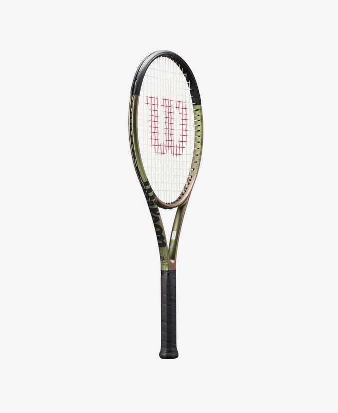 Advanced Wilson Blade 104 V8 Tennis Racket with FORTYFIVE° Technology