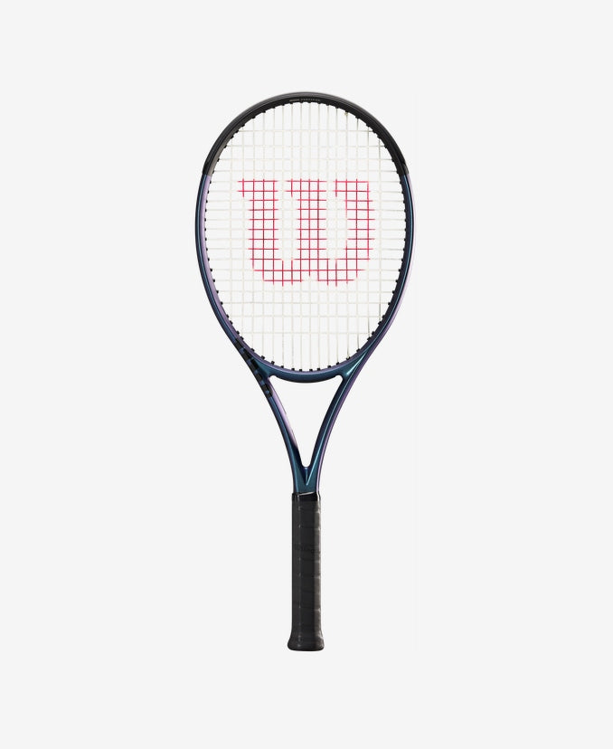Power-oriented Wilson Ultra 100UL v4 Tennis Racket